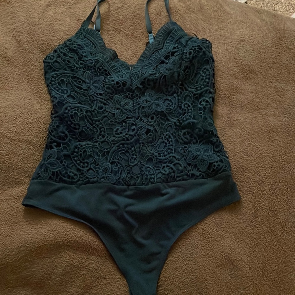 Emerald super cute body suit